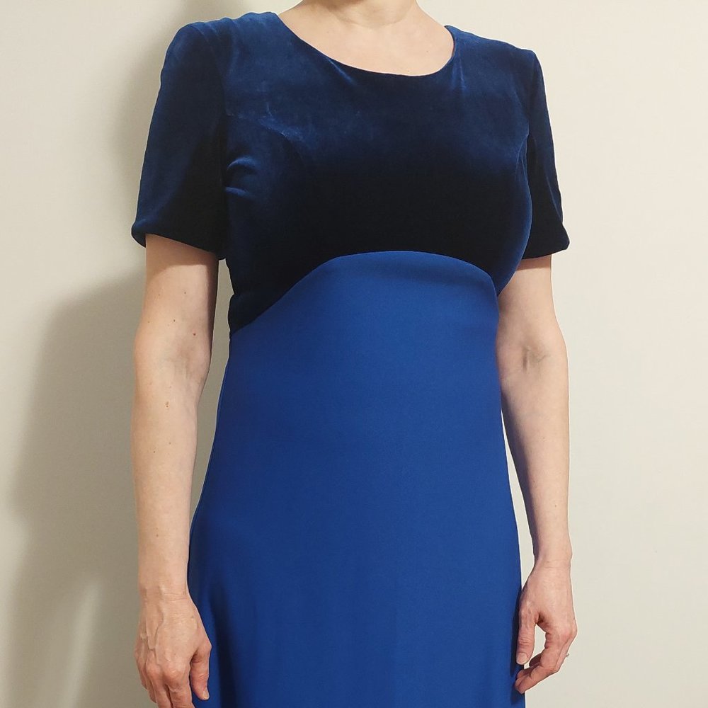 Southeastern Performance Apparel Oratorio Dress D-683 Blue 100% Polyester Used